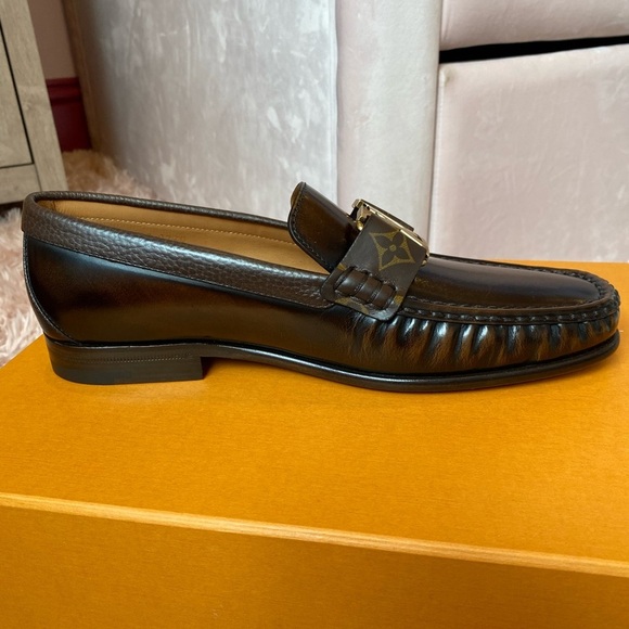 Louis Vuitton LV Brown Loafers size 7.5 8 9 10 11 new in box - Picture 7 of 16